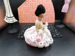 1920s compo pincushion side